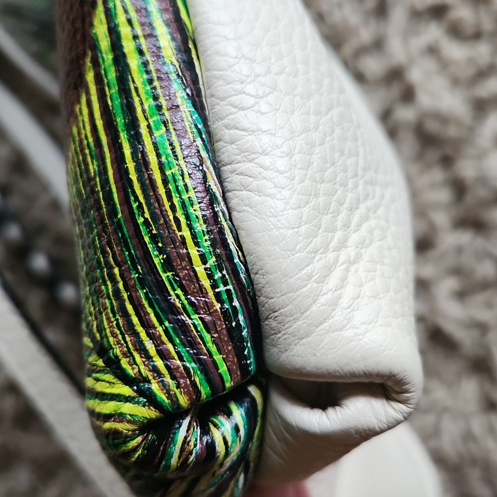 Elliott Lucca Peacock Feather Design Leather Women's Crossbody Bag - Picture 12 of 13